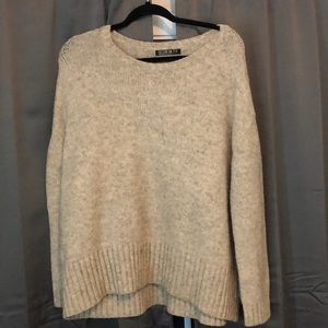 Large oversized sweater🐻